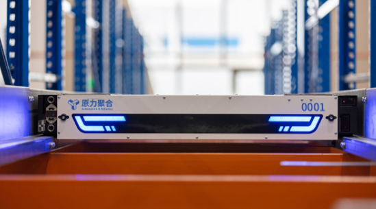 原力聚合：以托盘四向车为核心，驱动仓储物流智能升级